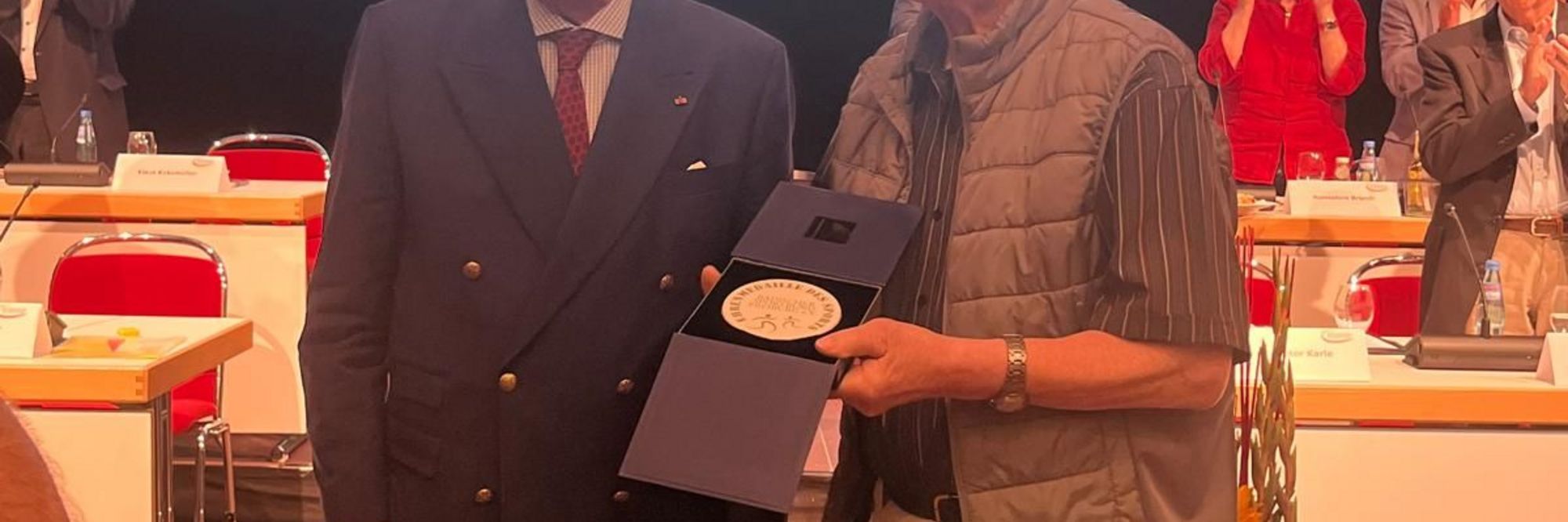 Ehrenmedaille in Gold des BSB Süd für Paul Gaißer