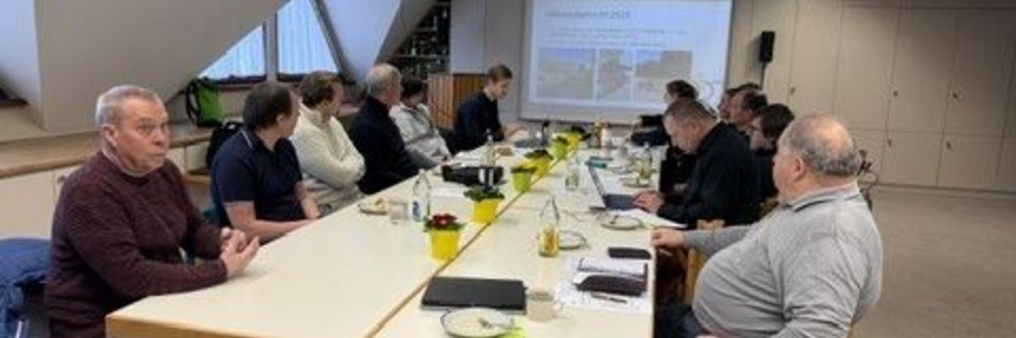 Bericht und Protokoll Jugendhauptversammlung 